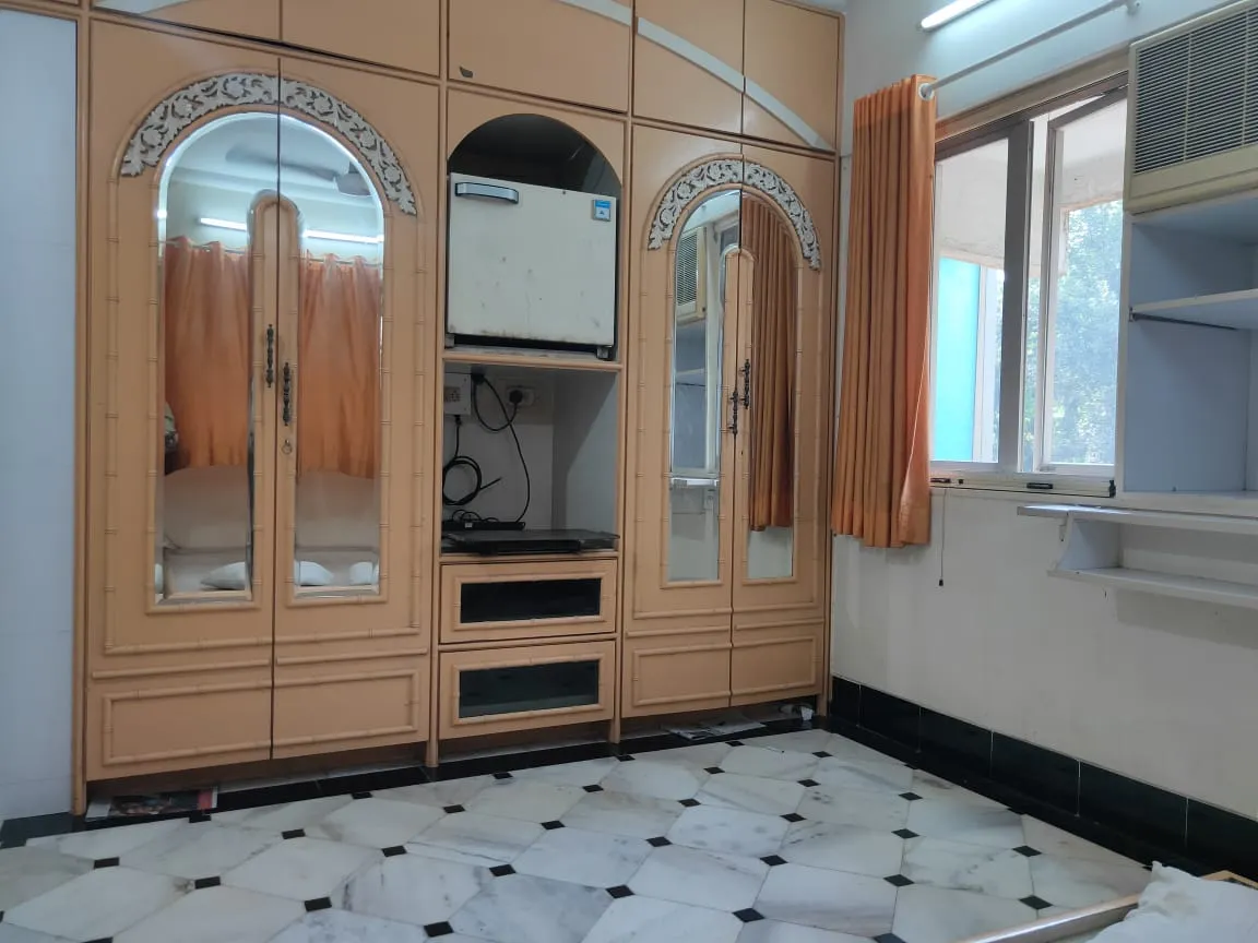 1 BHK Flats for Sale in Girnar, Andheri West