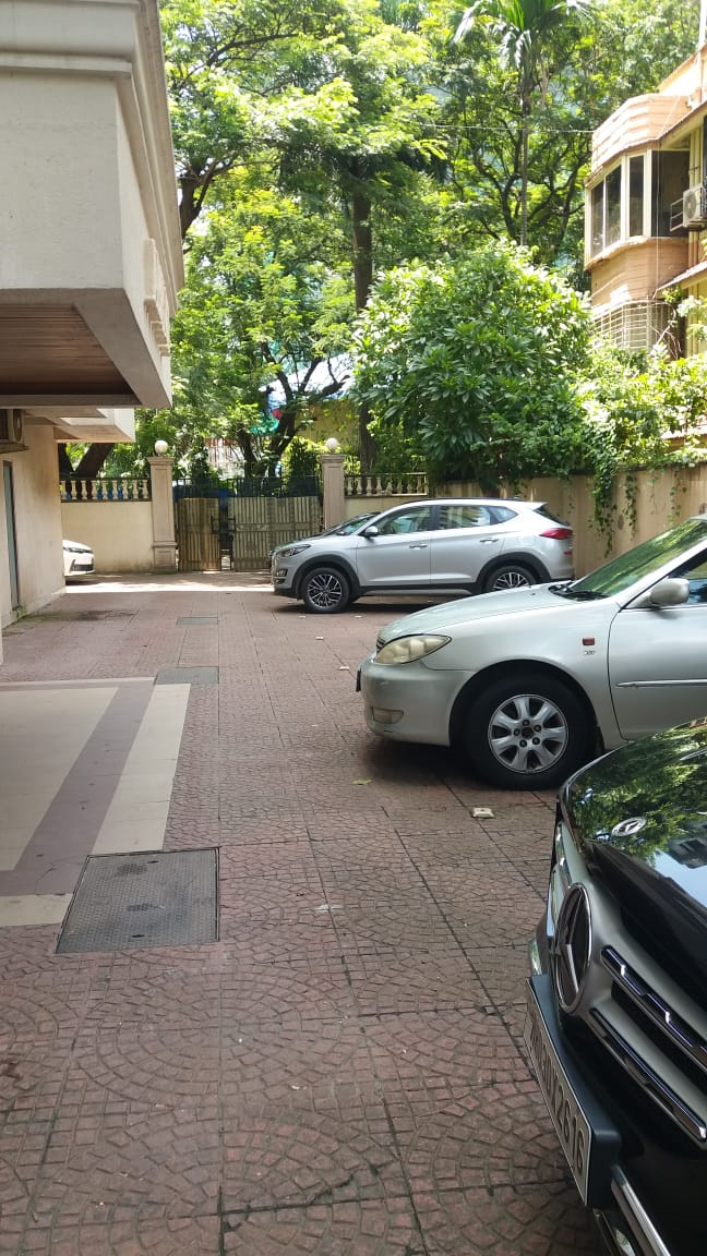 4 BHK Flats for Sale in Abhijit, Juhu