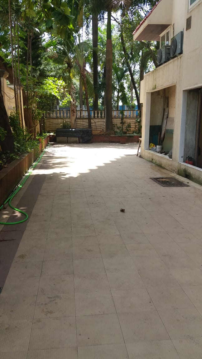 4 BHK Flats for Sale in Abhijit, Juhu