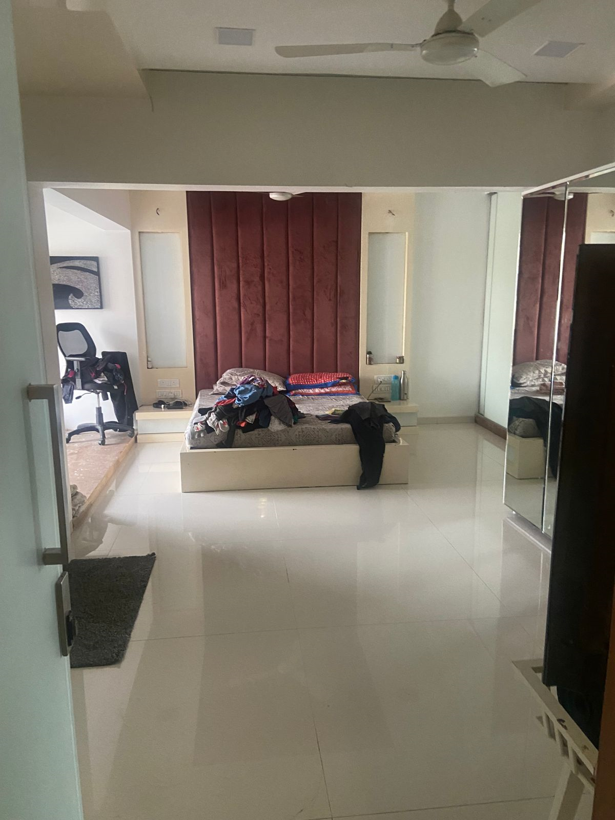 4 BHK Fully Furnished in Manju Towers , Andheri West