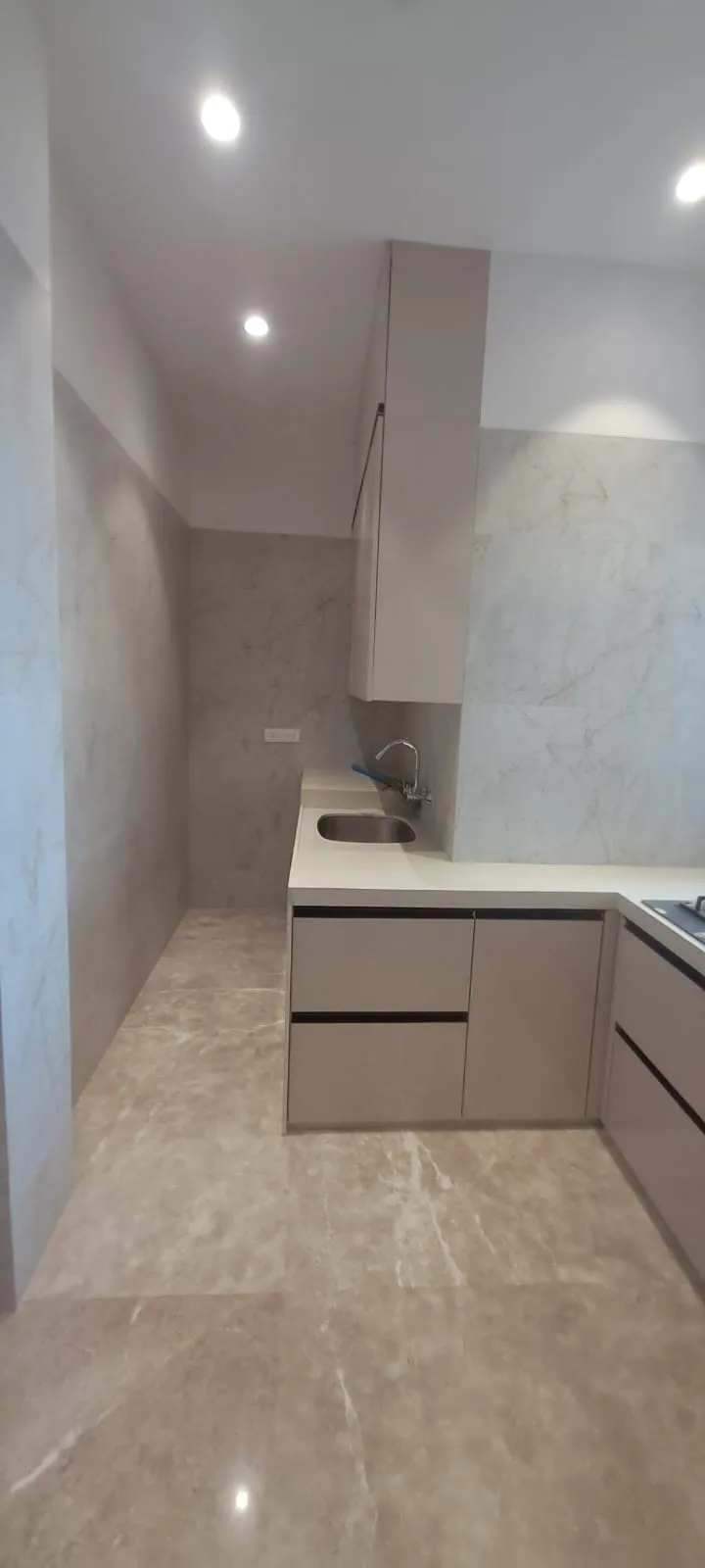 I14 - Indiabulls Sky Forest, Lower Parel