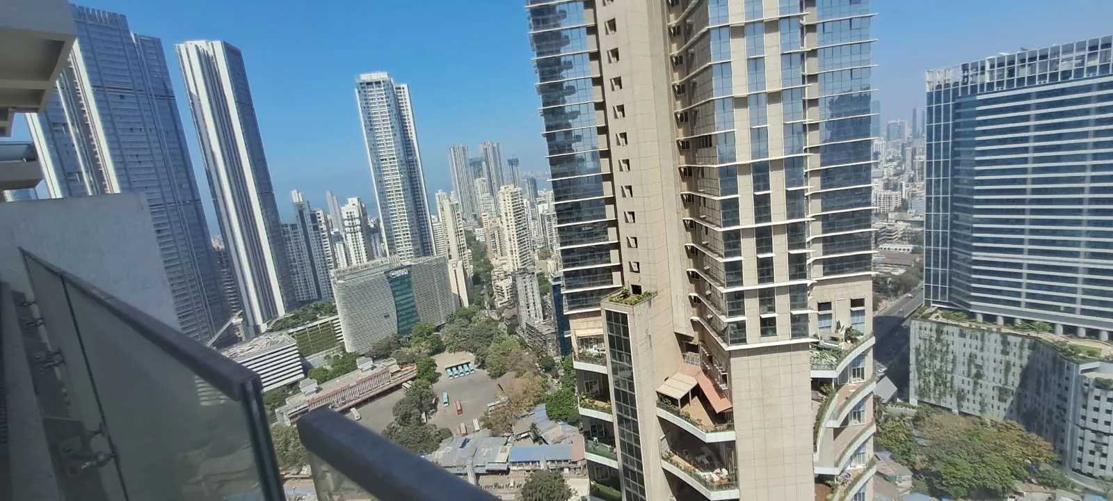 I18 - Indiabulls Sky Forest, Lower Parel