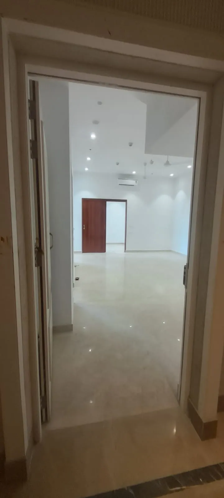 3 BHK Flats on Rent in Indiabulls Sky Forest, Lower Parel