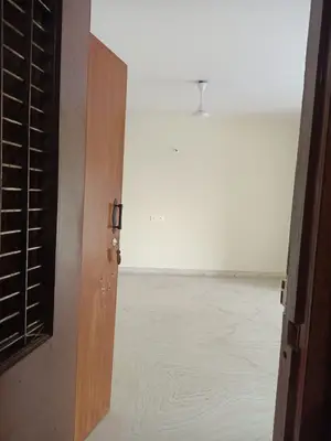 4 BHK Versova Kiran, Andheri West — for Rent — photo 8 thumbnail