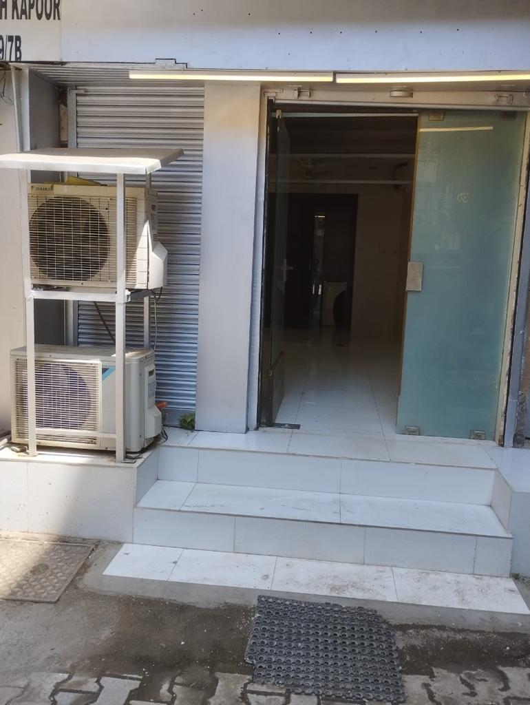 4 - Juhu Sangeeta, Juhu