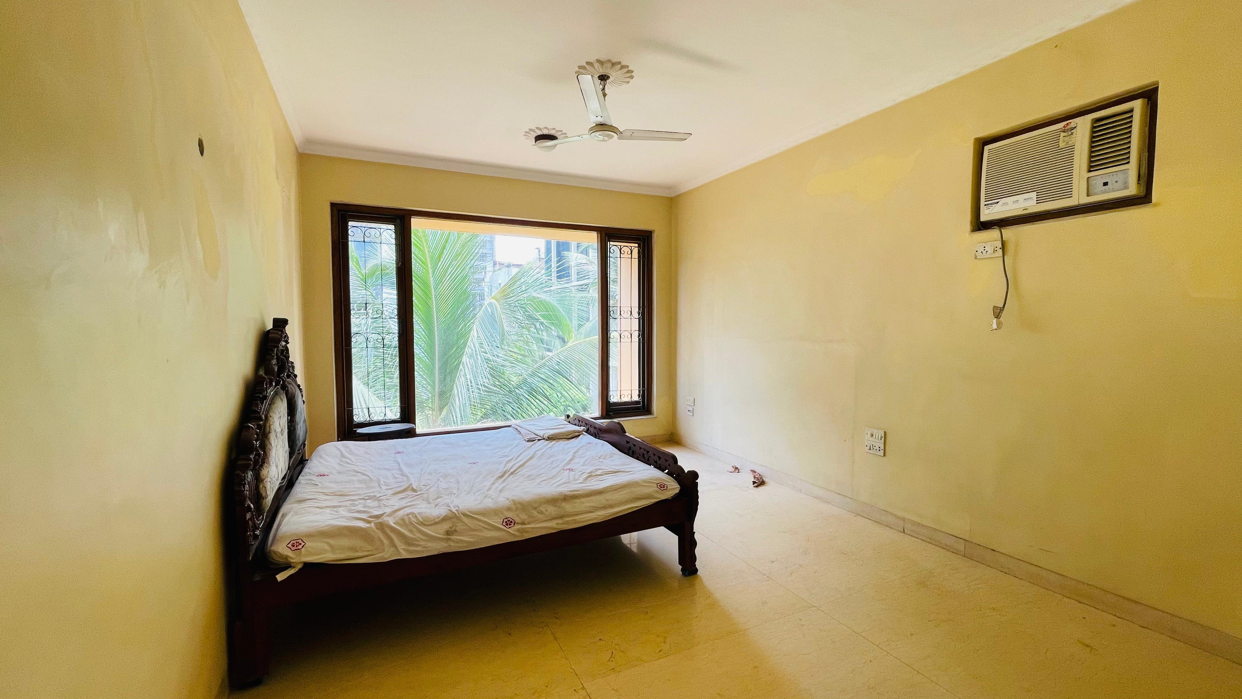 15 - Usha Villa, Santacruz West