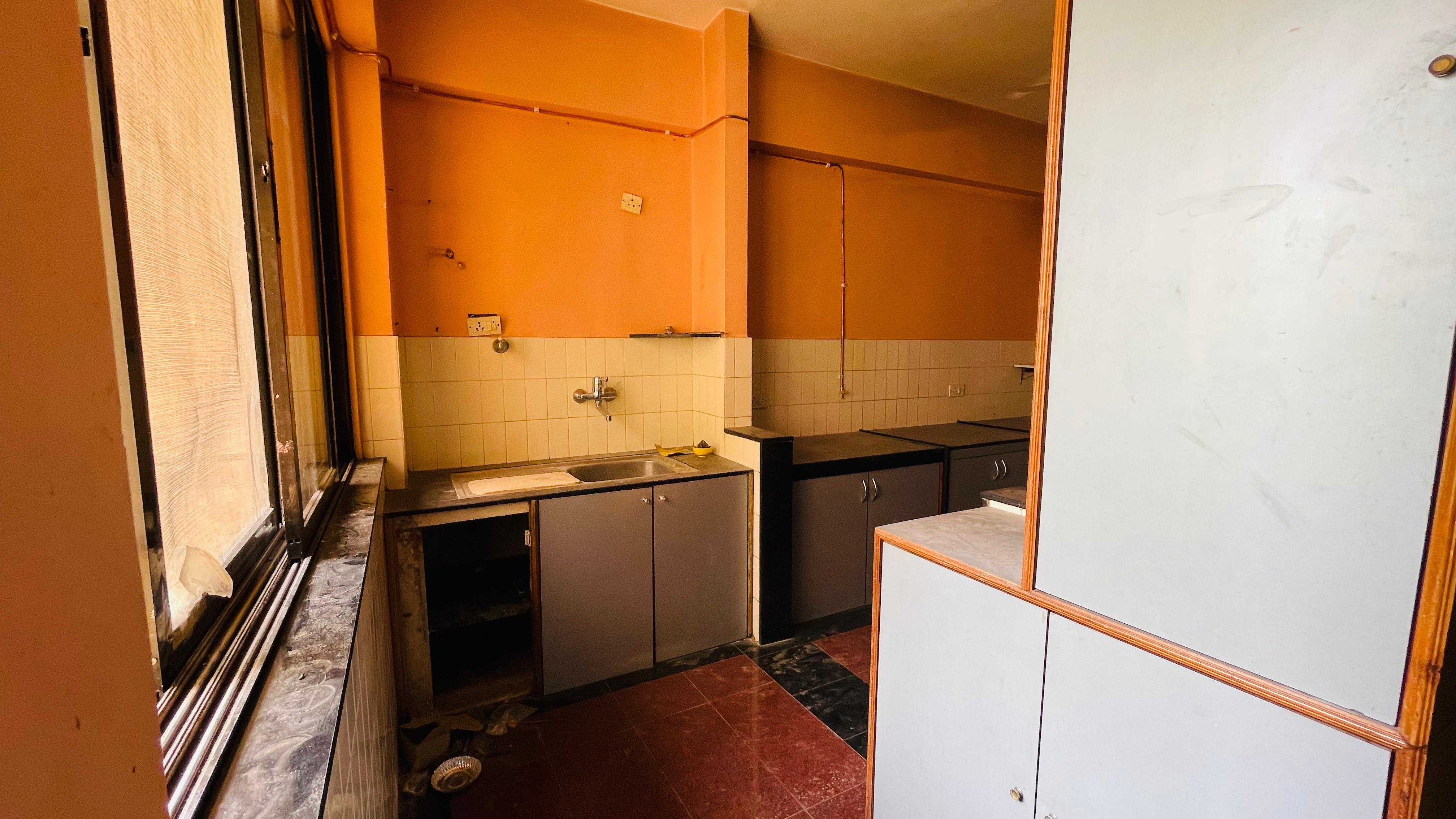 18 - Usha Villa, Santacruz West