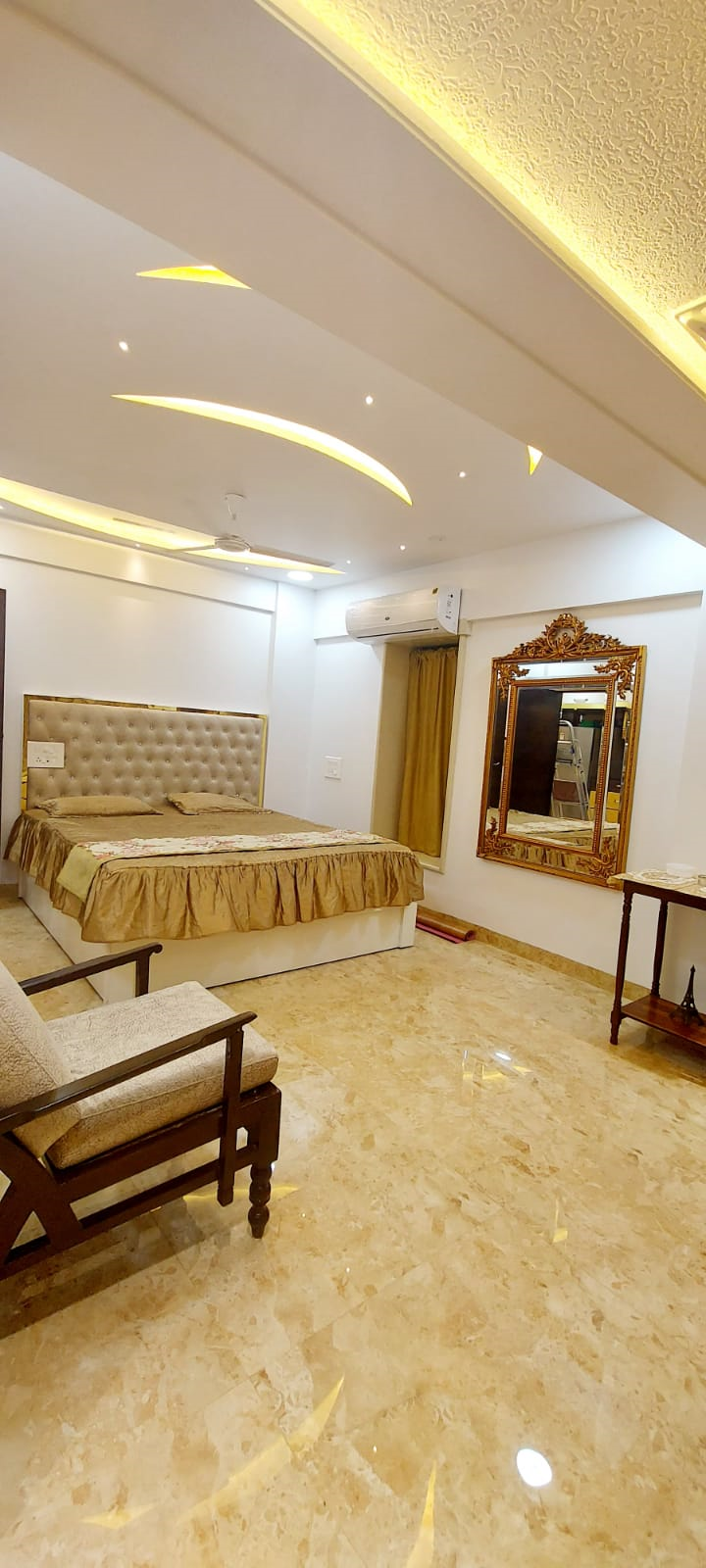 3 BHK Flats on Rent in Sagar Darshan, Khar West