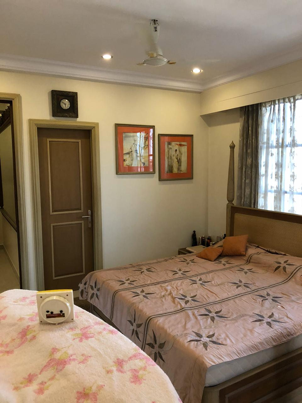 18 - Mangal Sandesh, Khar West