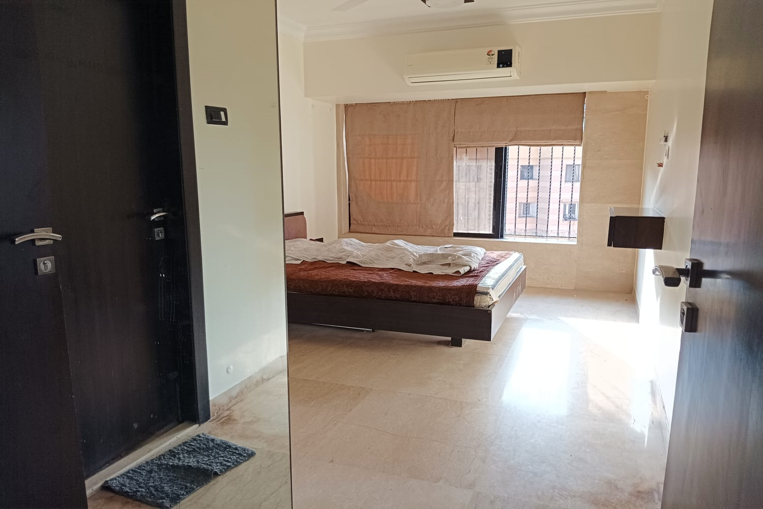 R16 - Raheja Classique, Andheri West