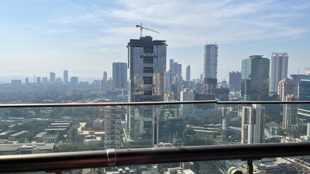 5 BHK Flats on Rent in One Avighna Park, Lower Parel