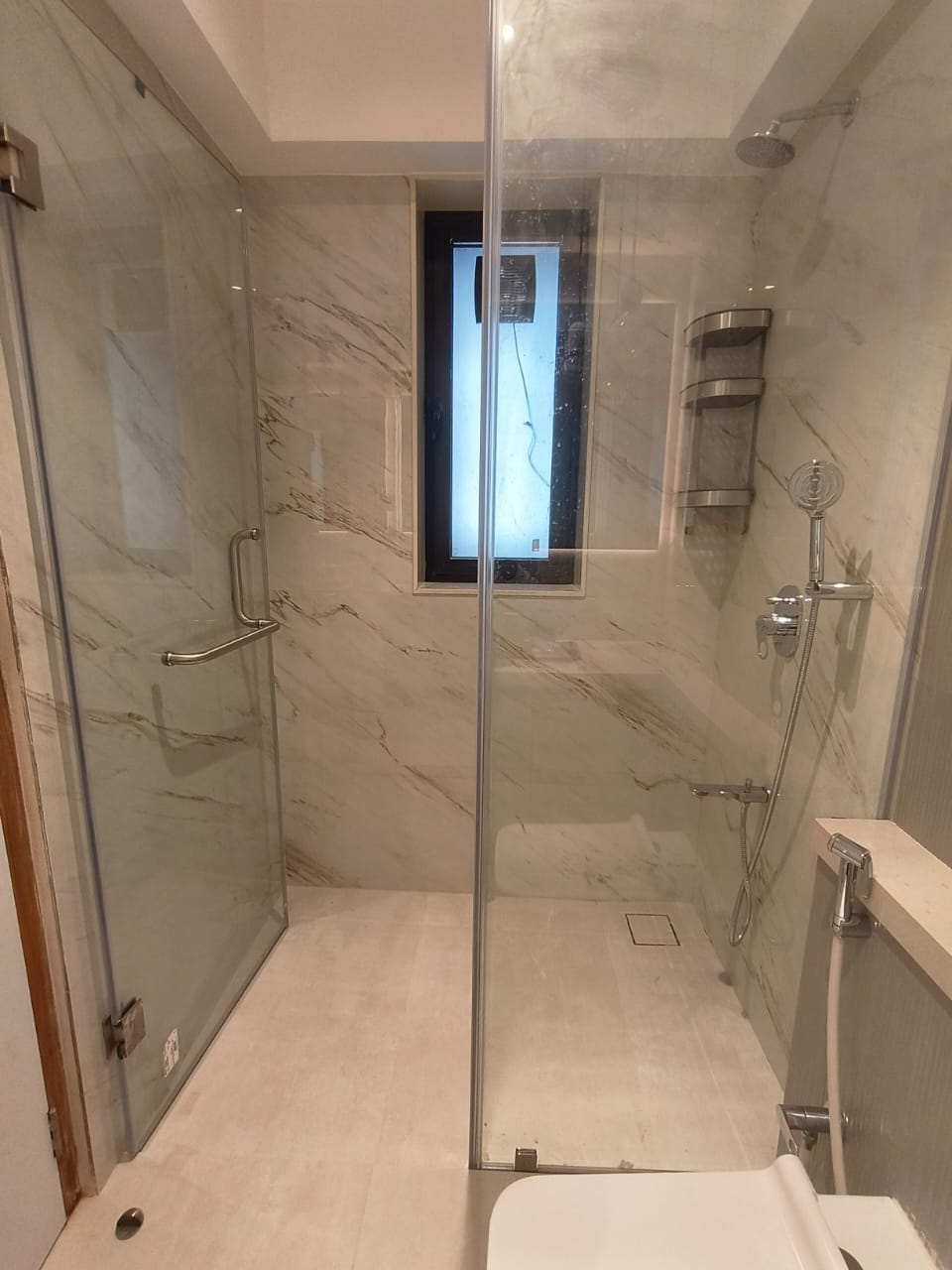 16 - Aum Nav Kiran, Santacruz West