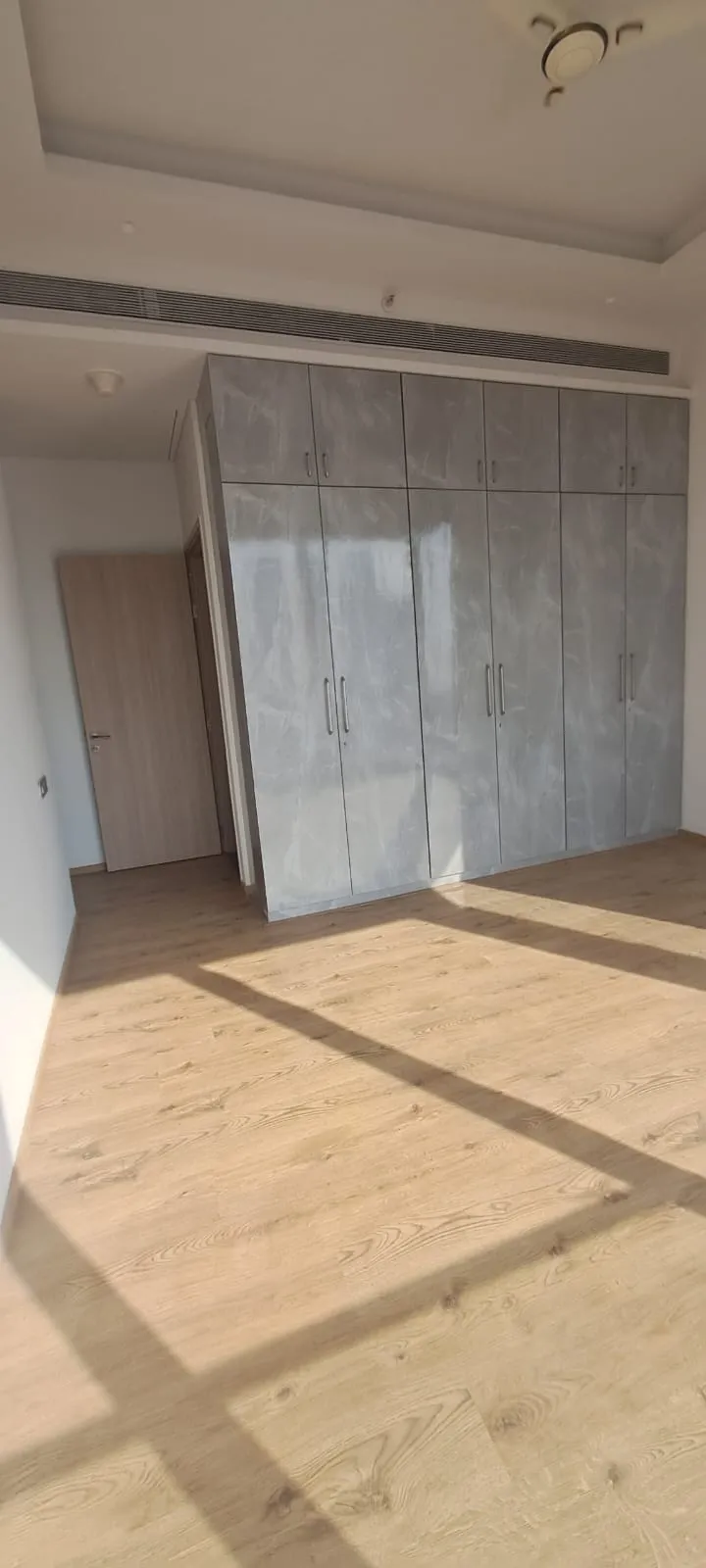 4 BHK Flats for Sale in Rustomjee Crown Tower A, Prabhadevi