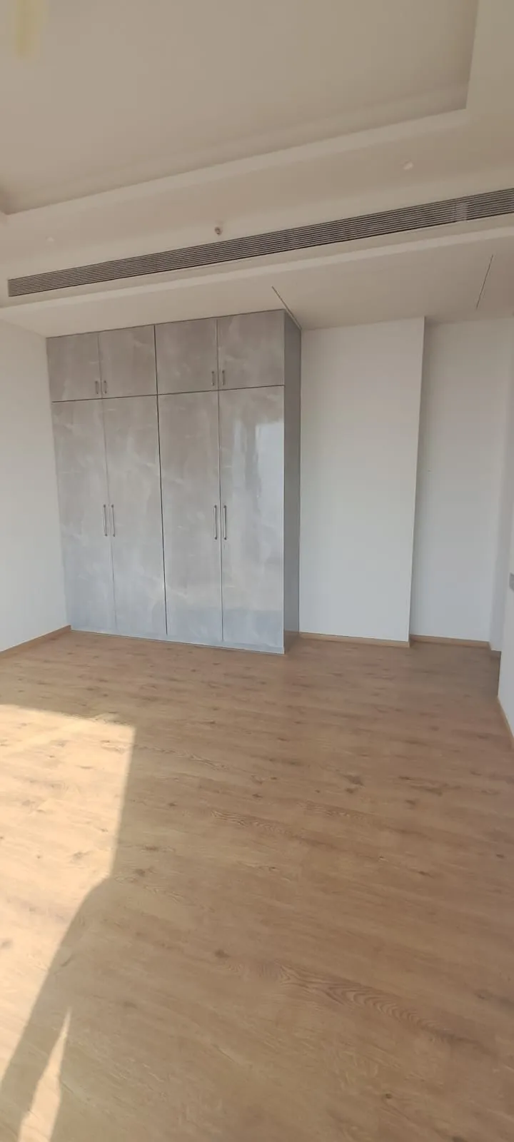 Rc13 - Rustomjee Crown Tower A, Prabhadevi