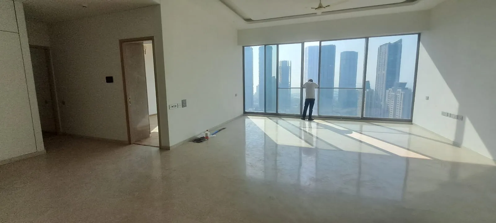 Rc28 - Rustomjee Crown Tower A, Prabhadevi