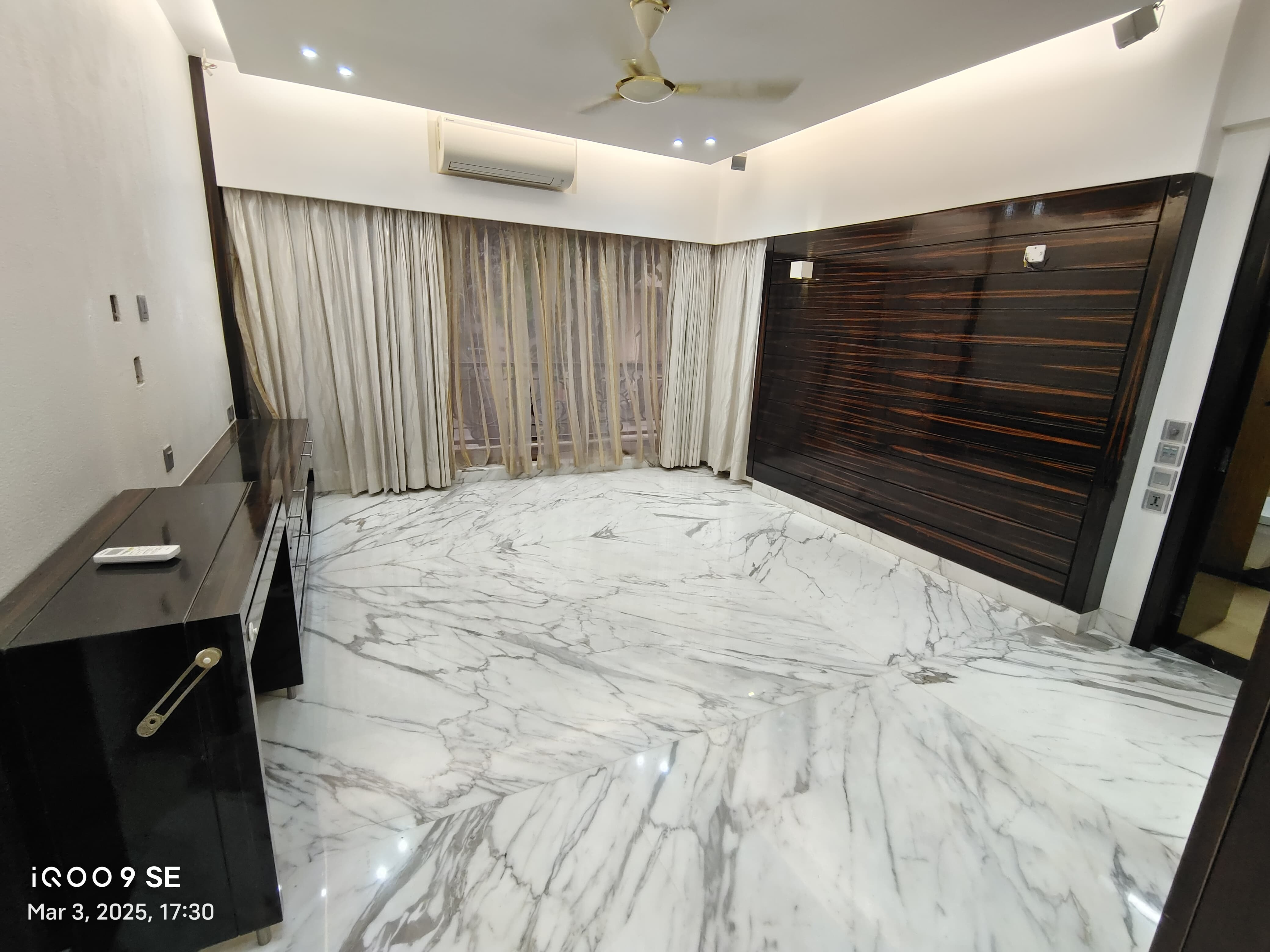 9 - Emporis, Bandra West