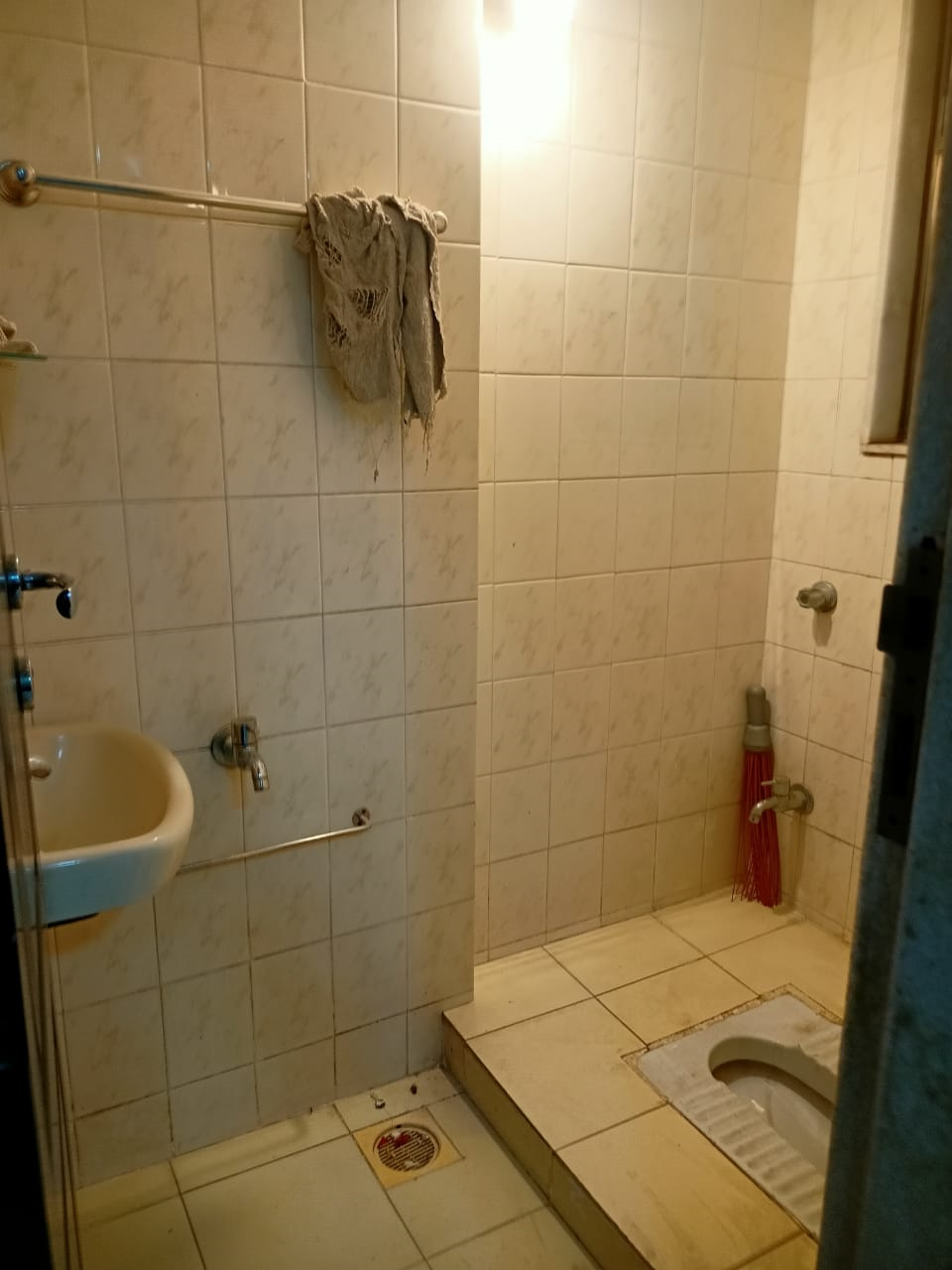 2 - Aangan, Santacruz West