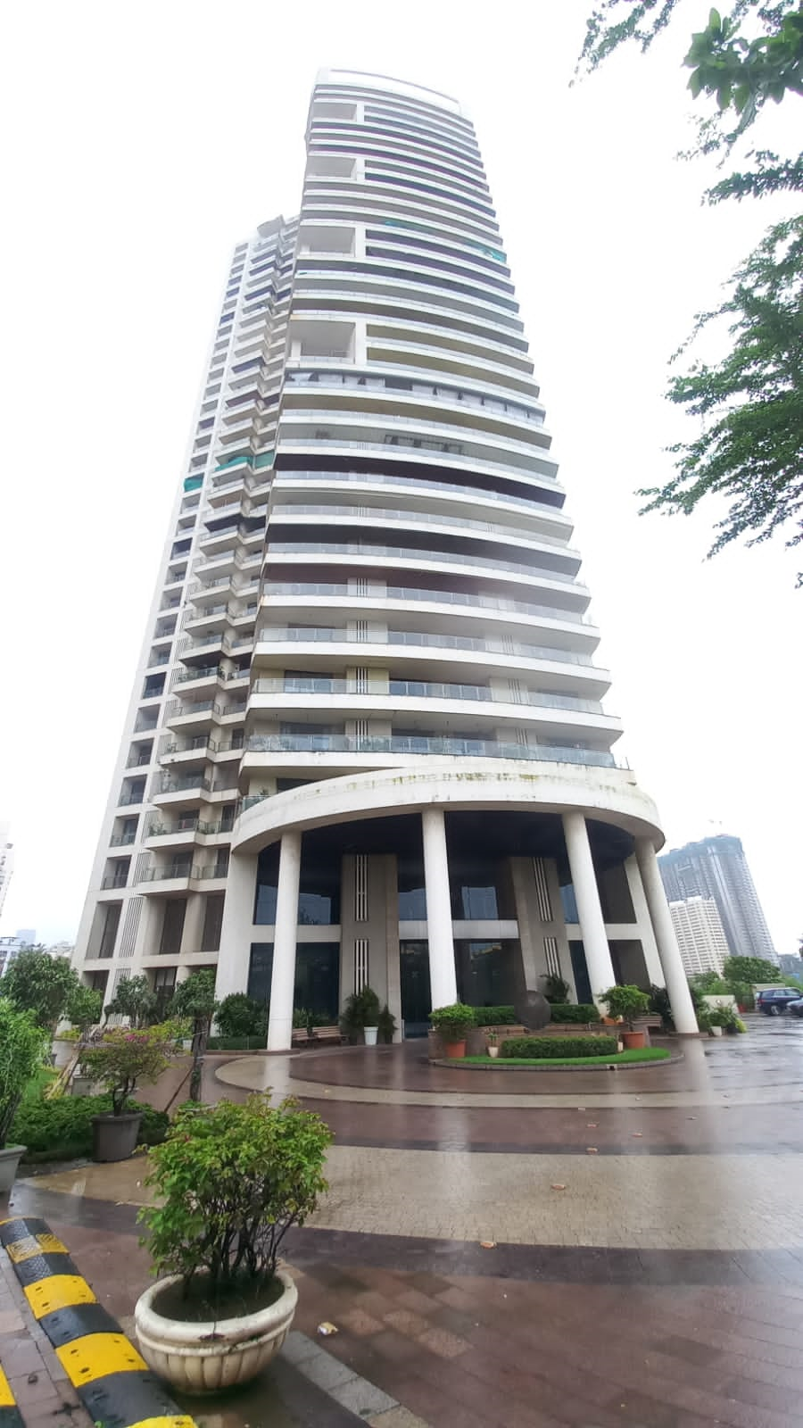 4 BHK Flats on Rent in Kalpataru Pinnacle, Malad West