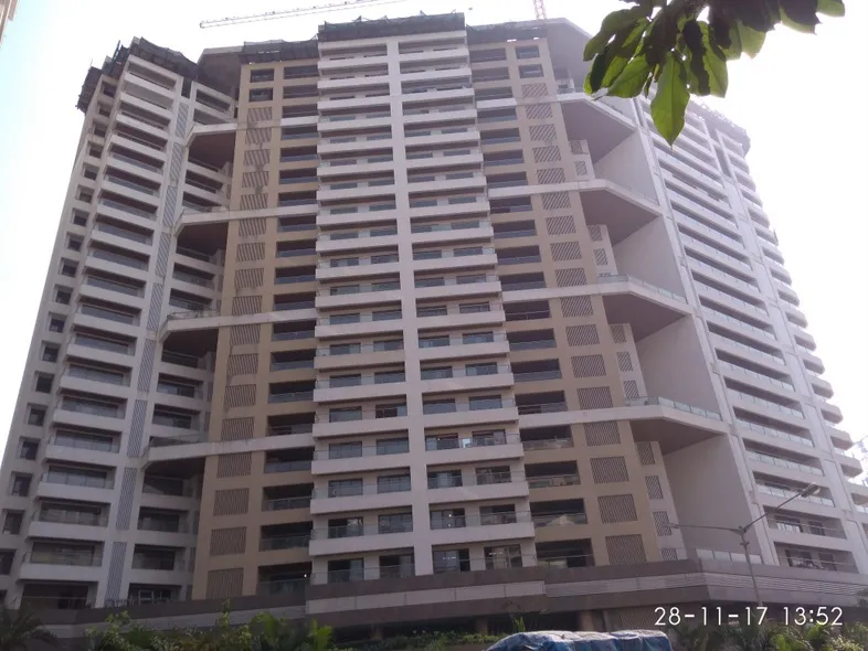 4 BHK Semi-Furnished in Signia Pearl , Bandra East