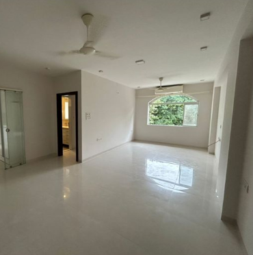3½ BHK Flats for Sale in Nishant Building, Santacruz West