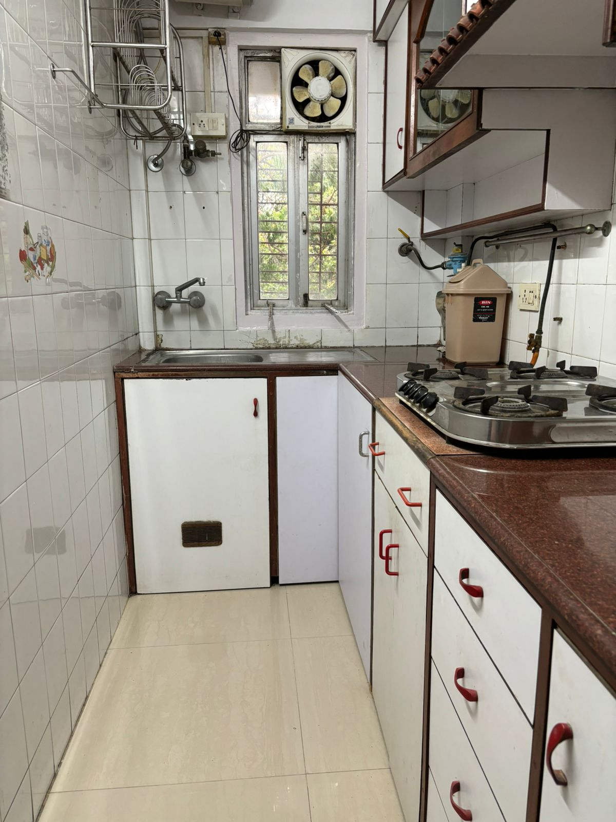 5 - Coronet Apartment, Bandra West