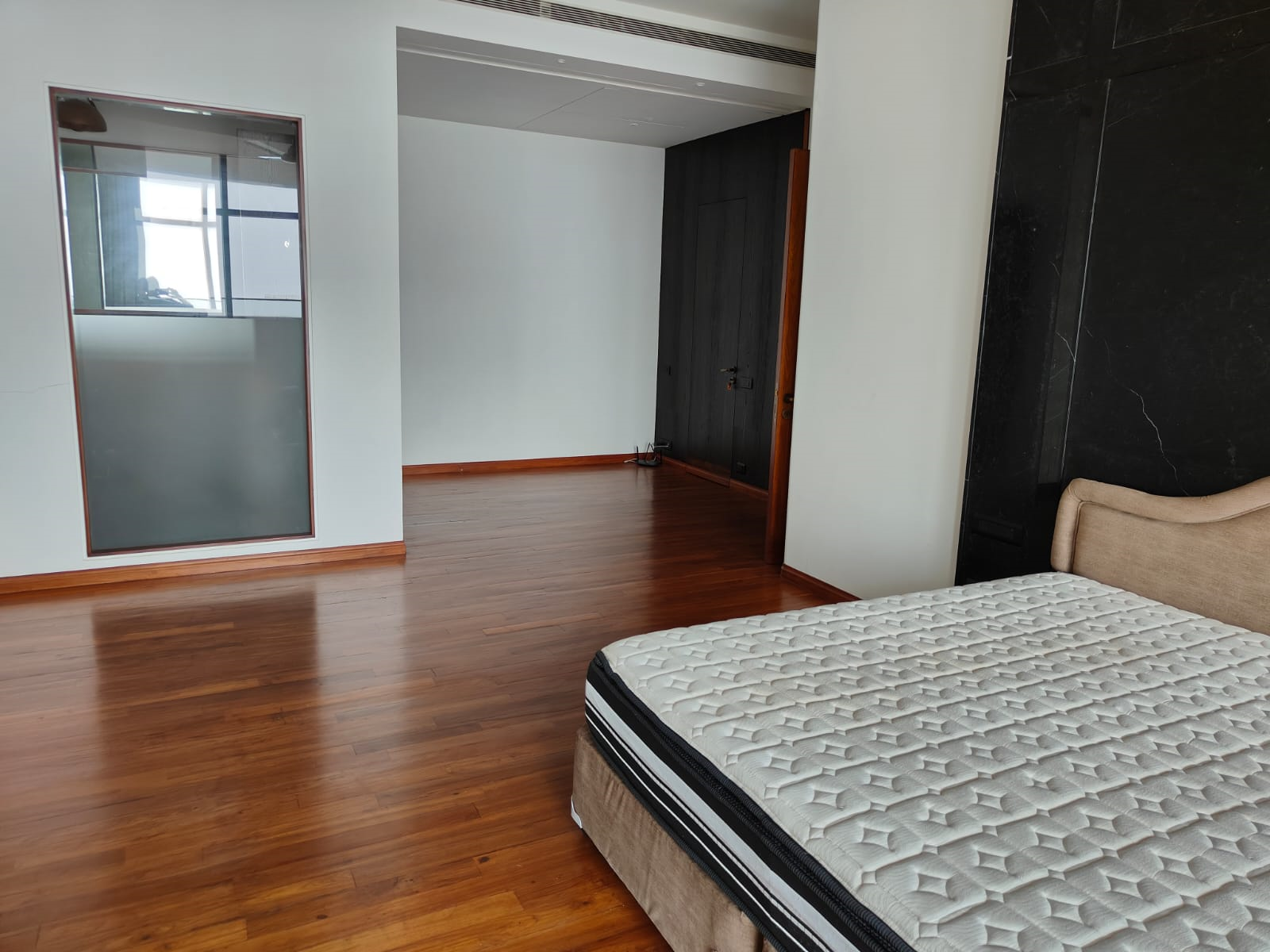 4 BHK Flats on Rent in Omkar 1973, Worli