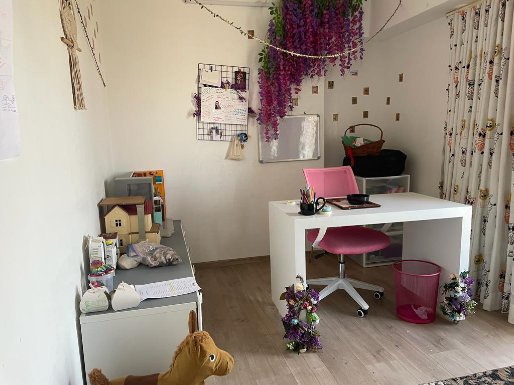 5 BHK Flats on Rent in Kanakia Paris, Bandra East