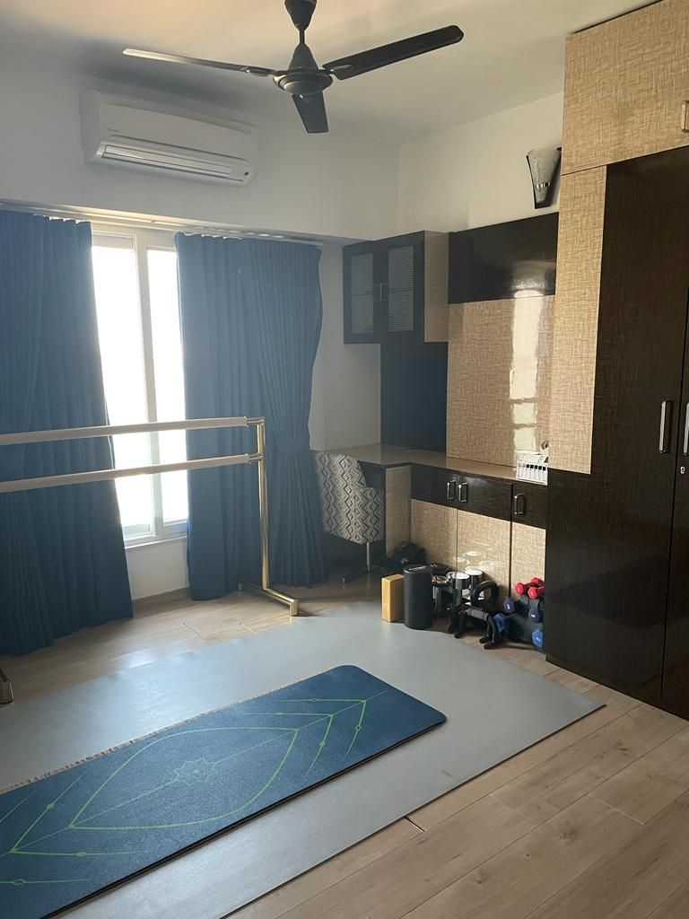 6 - Kanakia Paris, Bandra East