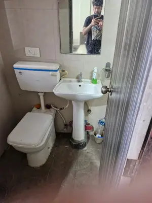 1 BHK Bayview CHS, Malad West — for Sale — photo 4 thumbnail