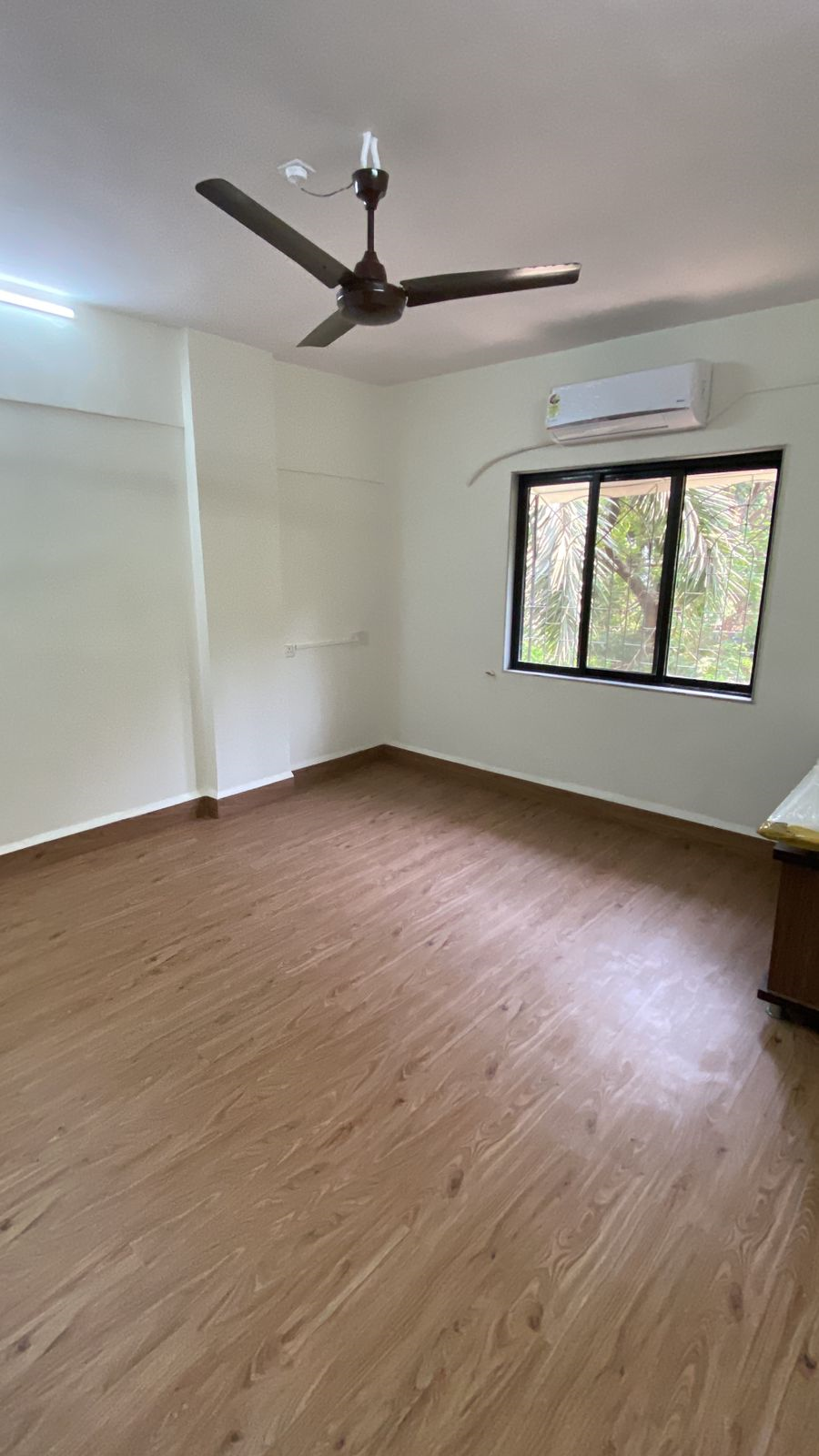 9 - Bajaj Diamond, Bandra West