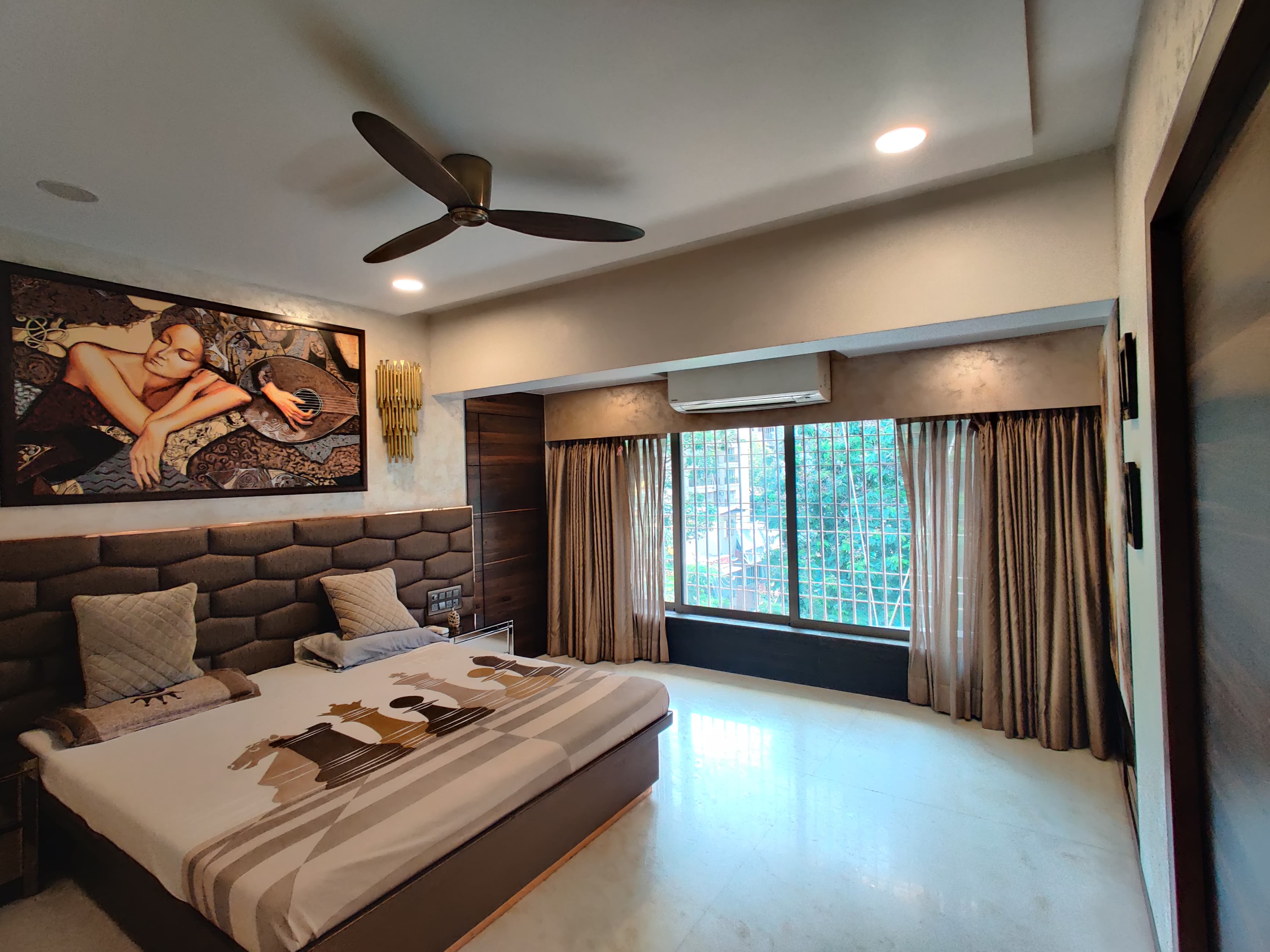 3 - Navratan, Bandra West