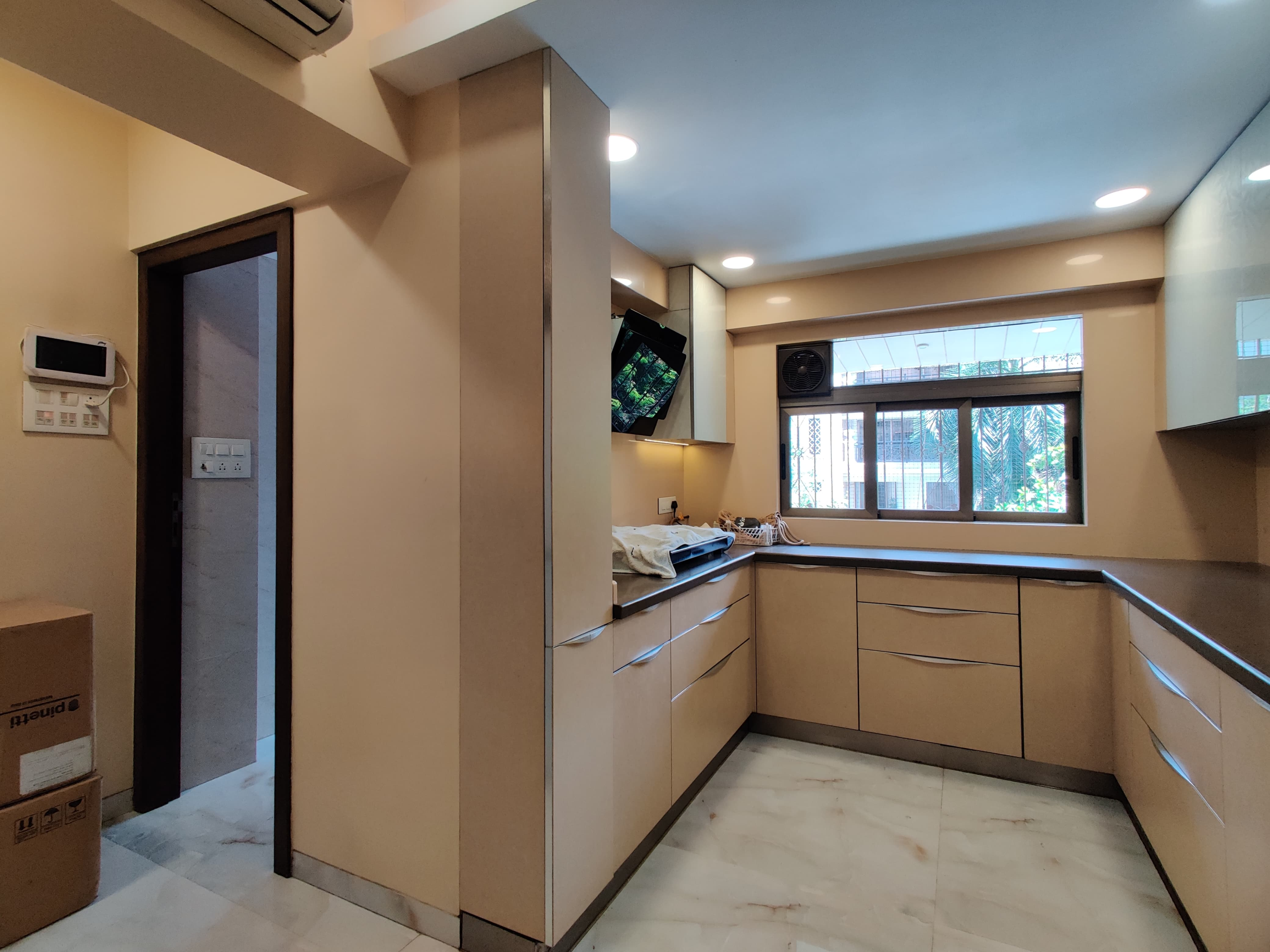 6 - Navratan, Bandra West