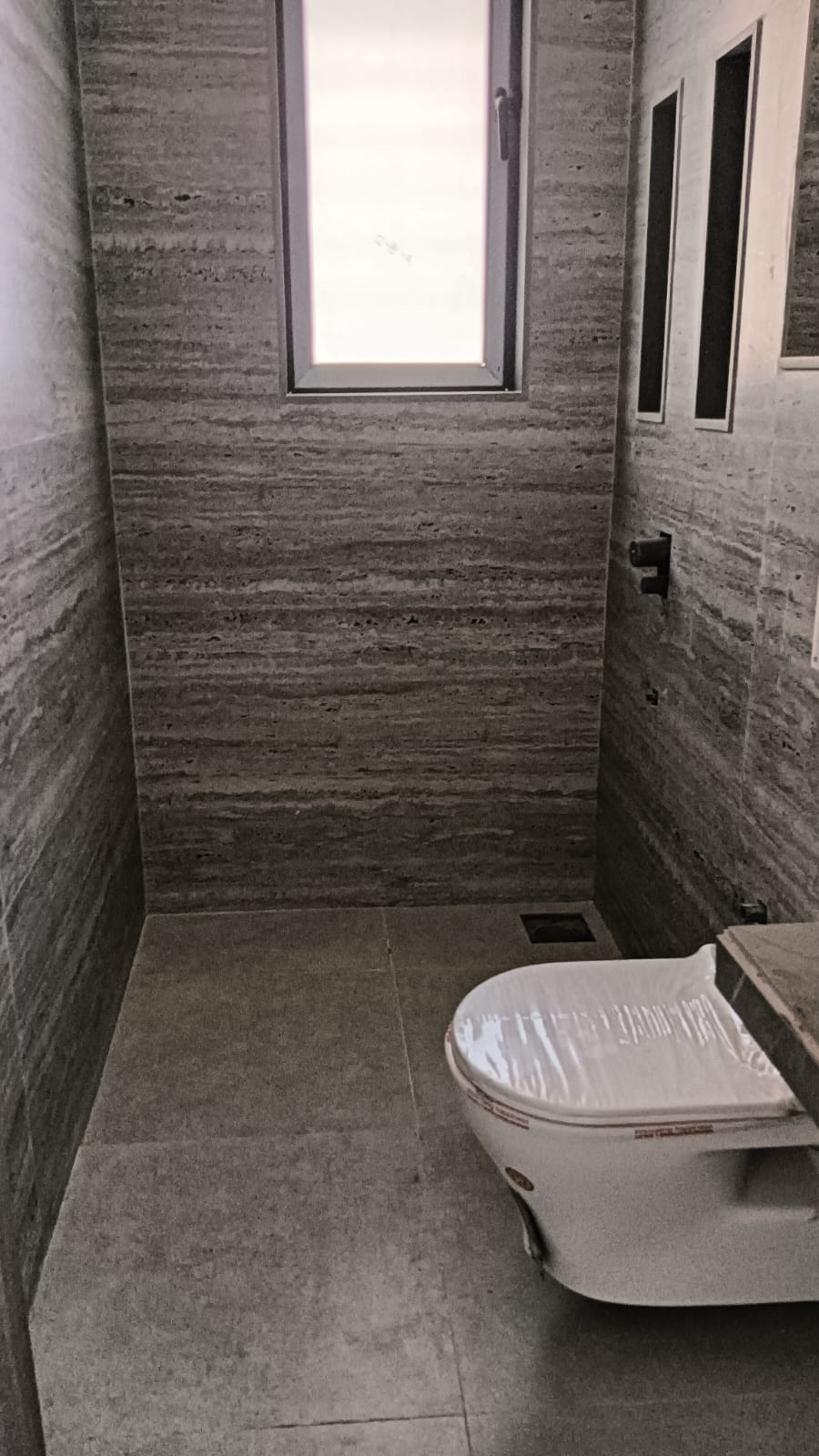 2 BHK Flats on Rent in Blue Lotus , Khar West