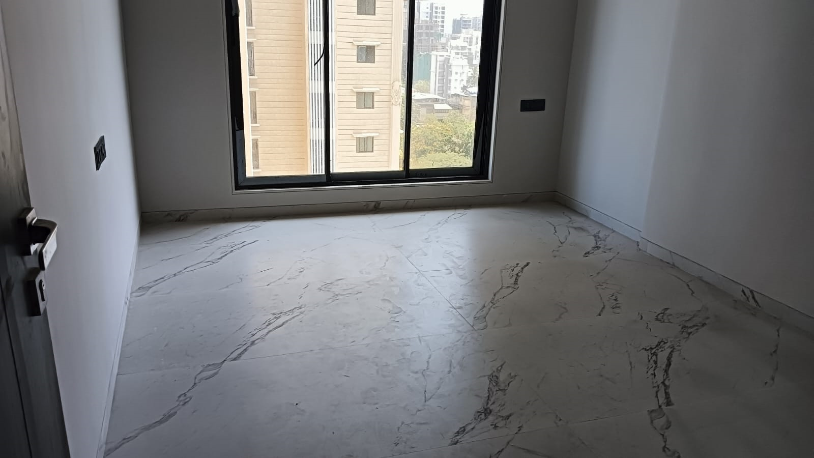 2 BHK Flats on Rent in Blue Lotus , Khar West