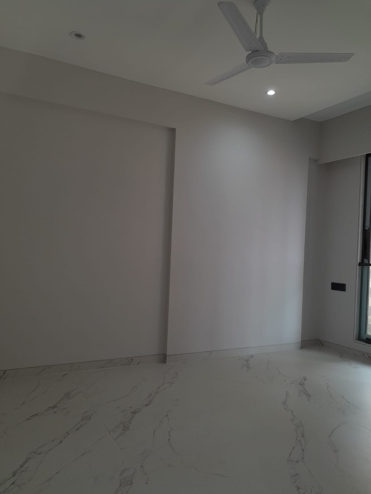 2 BHK Flats on Rent in Blue Lotus , Khar West