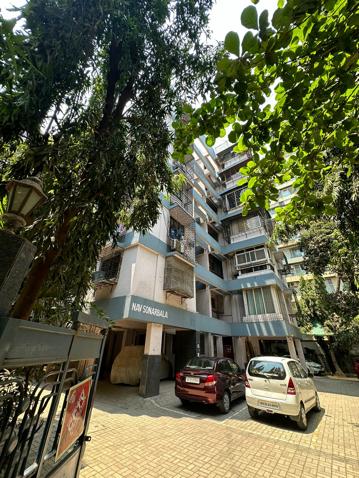 2 BHK Flats on Rent in Navsonarbala Annexe, Bandra West
