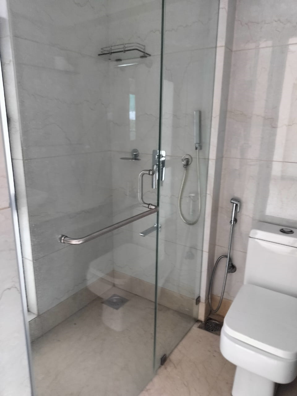 2 BHK Flats on Rent in AP Florence, Khar West