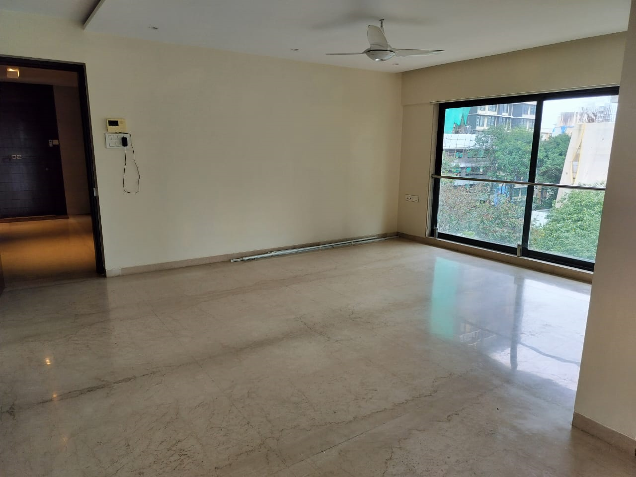 2 BHK Flats on Rent in AP Florence, Khar West