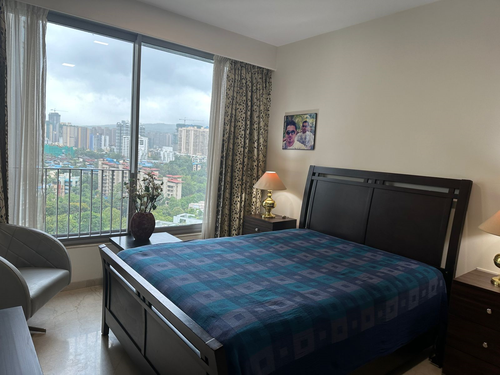 3 - Oberoi Esquire, Goregaon East