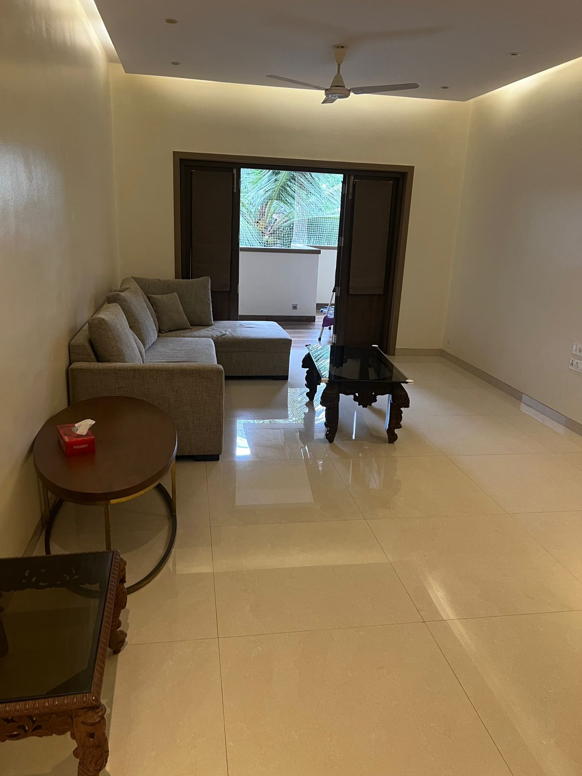 3 - Metropolitan, Bandra West