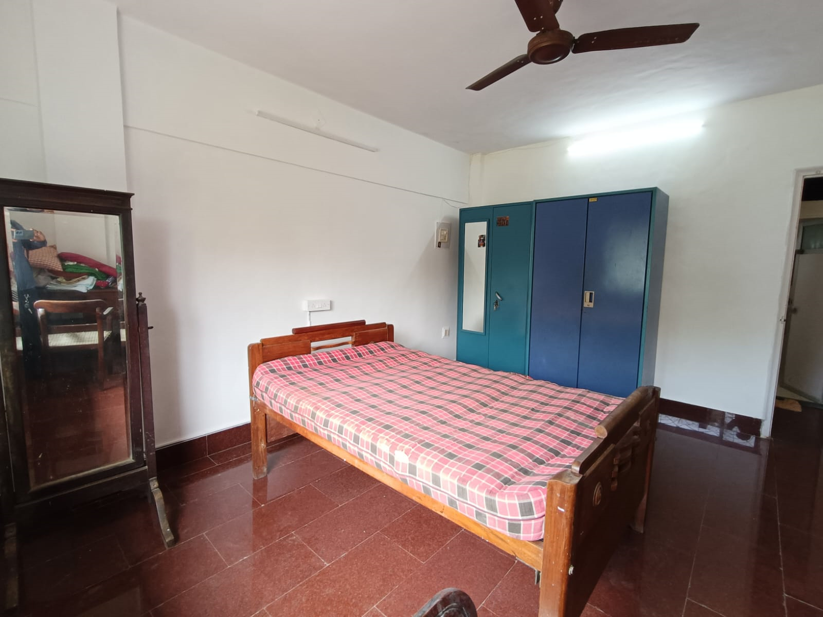 15 - De Joss Apartments, Bandra West