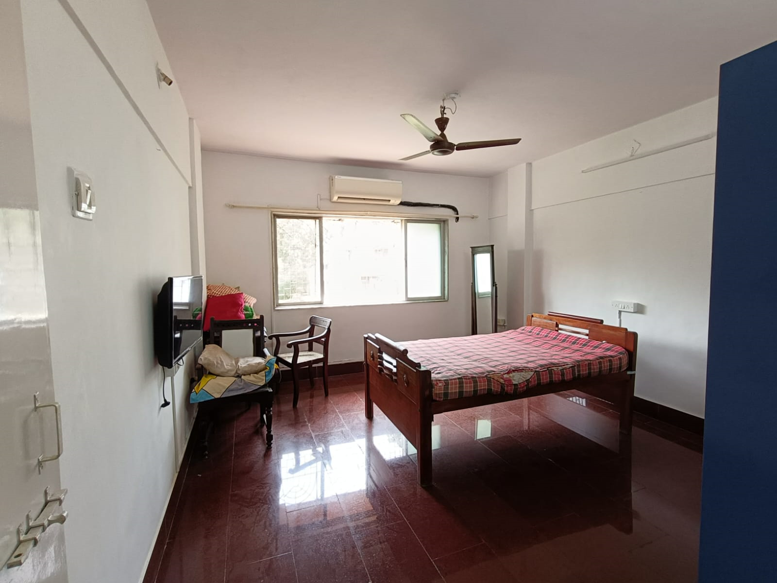 2 BHK Fully Furnished in De Joss Apartments , Bandra West