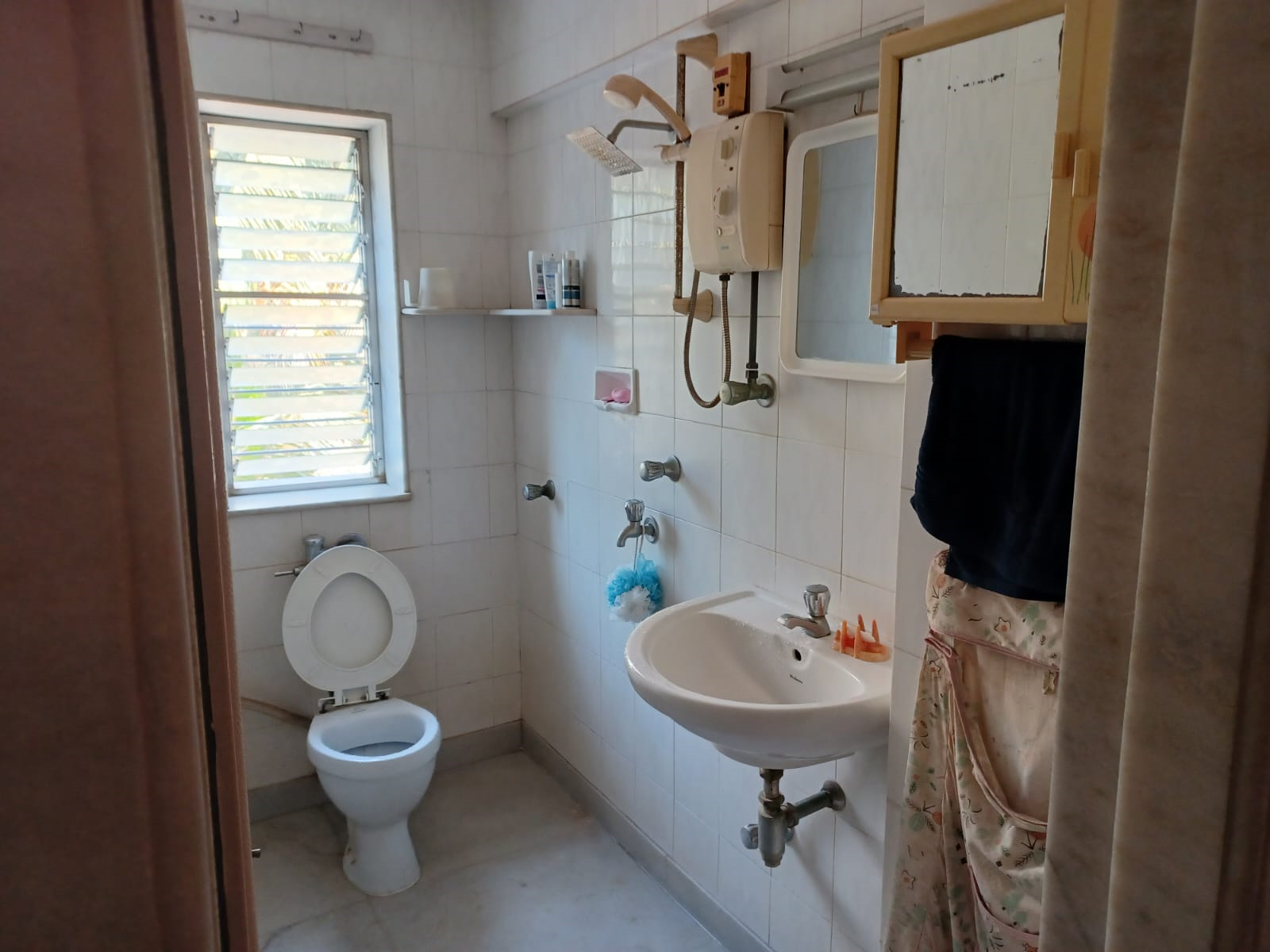 2 BHK Flats on Rent in Jewel Tower, Bandra West