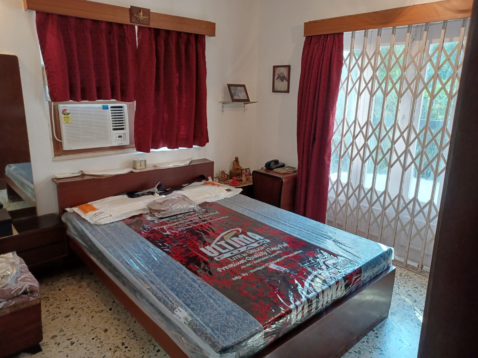 2 BHK Fully Furnished in Jewel Tower , Bandra West