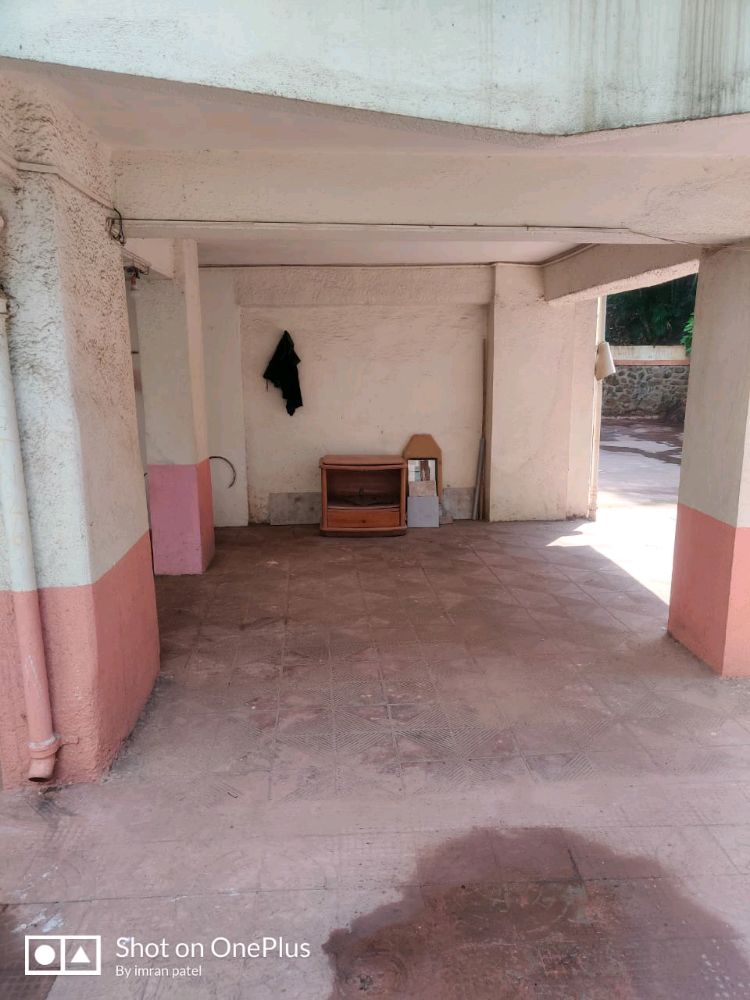 2 BHK Flats on Rent in Cozy Home, Bandra West