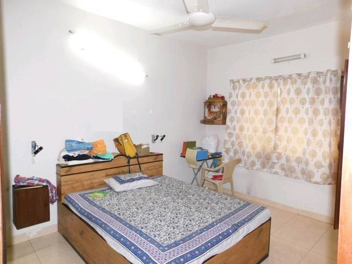 7 - Cozy Home, Bandra West