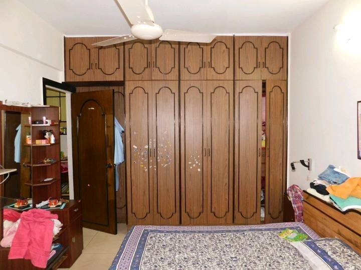 8 - Cozy Home, Bandra West