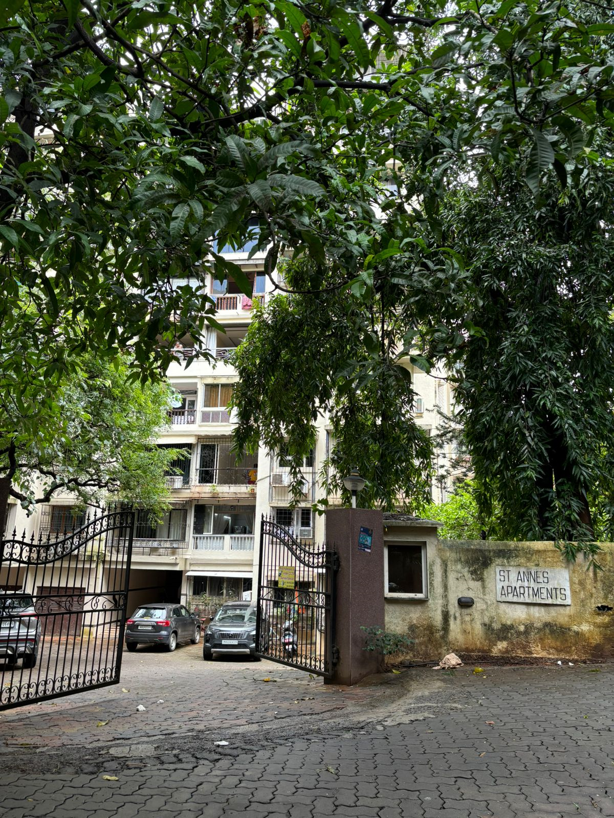 13 - St Annes Apartment, Bandra West