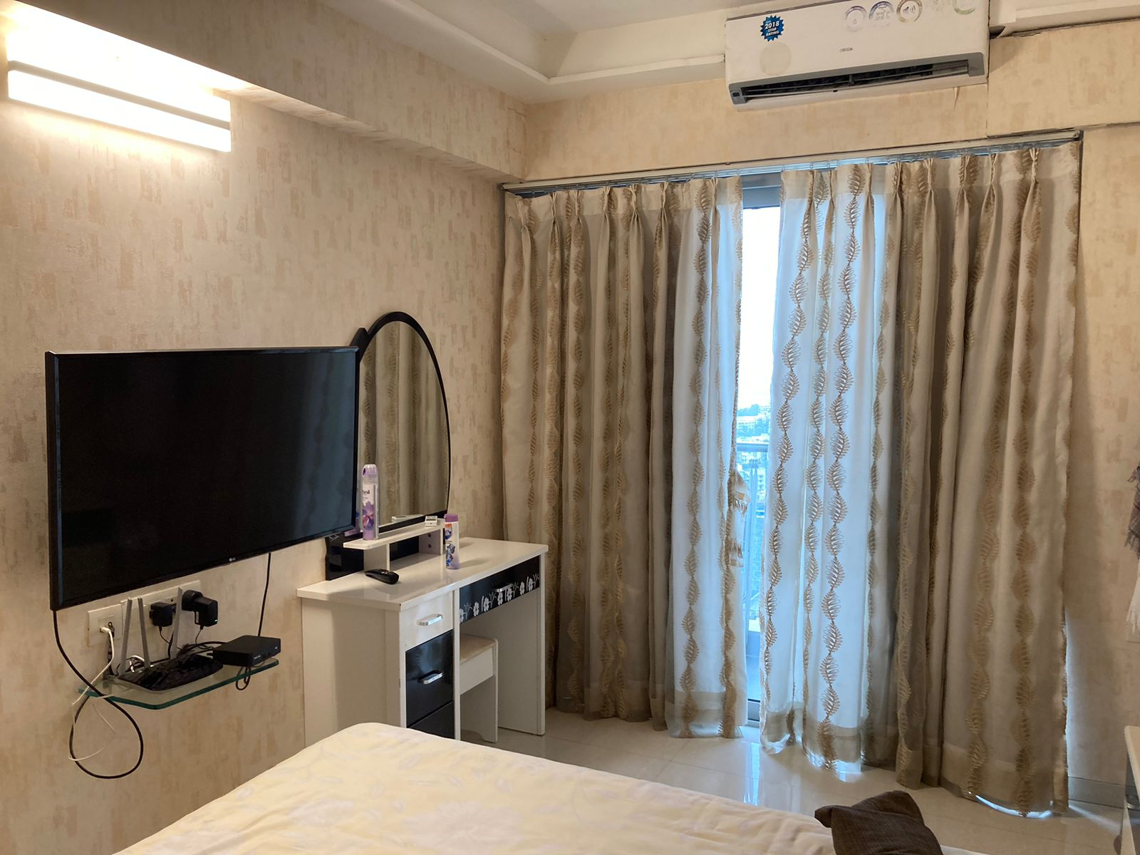 15 - Adani Western Heights, Andheri West