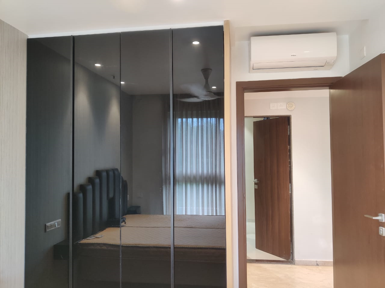 14 - Castle Rock, Powai